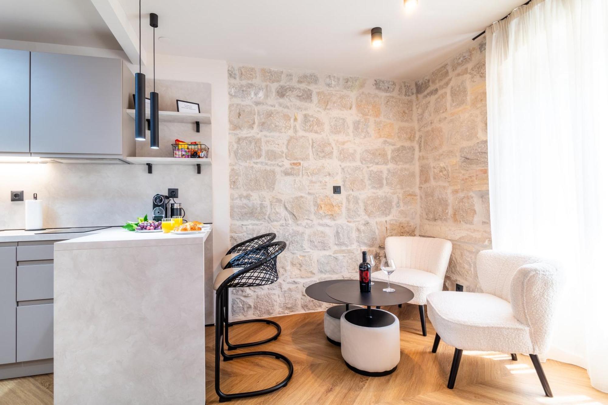 Apartment Centre In Stone House Split Zewnętrze zdjęcie