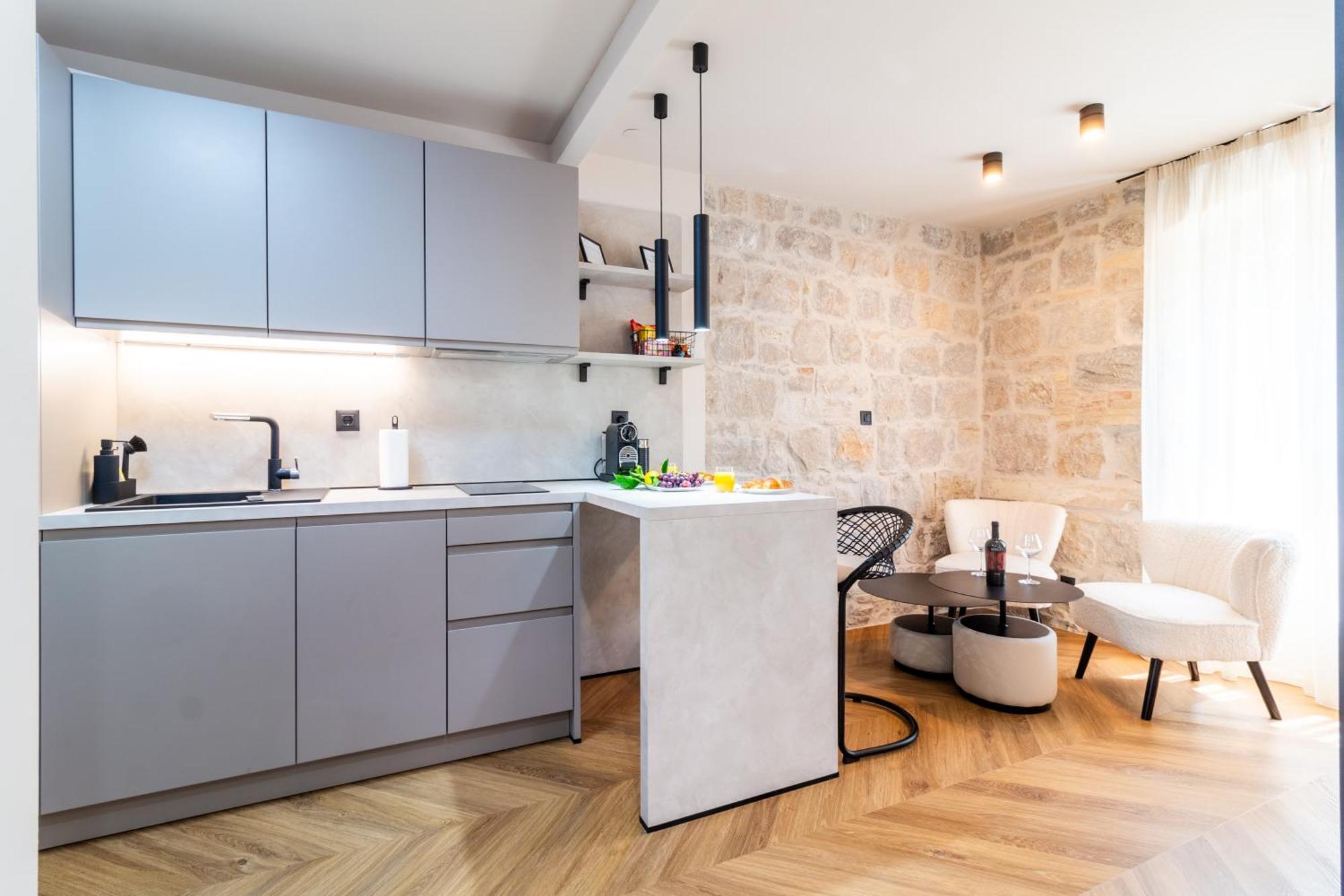Apartment Centre In Stone House Split Zewnętrze zdjęcie