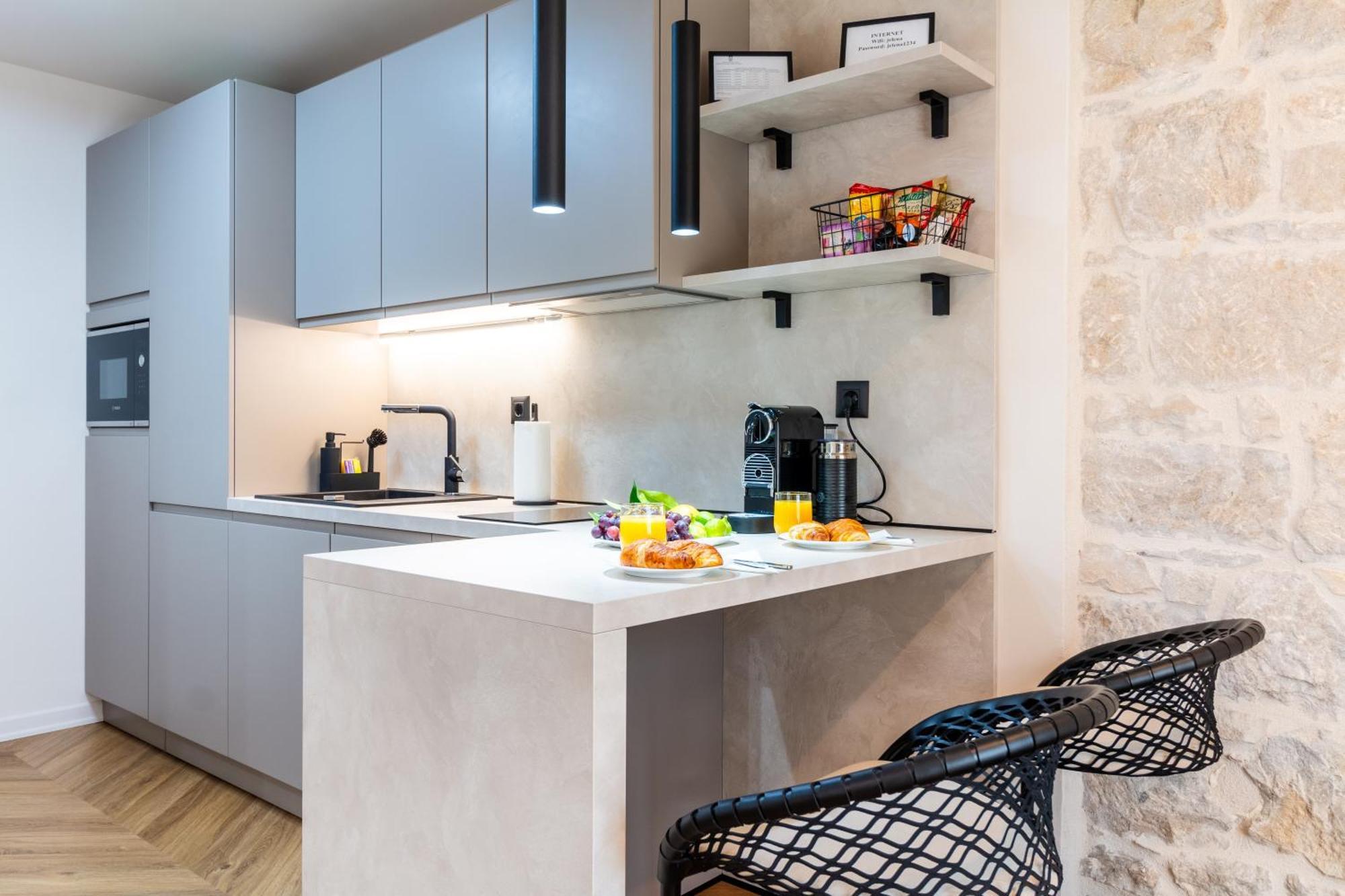 Apartment Centre In Stone House Split Zewnętrze zdjęcie