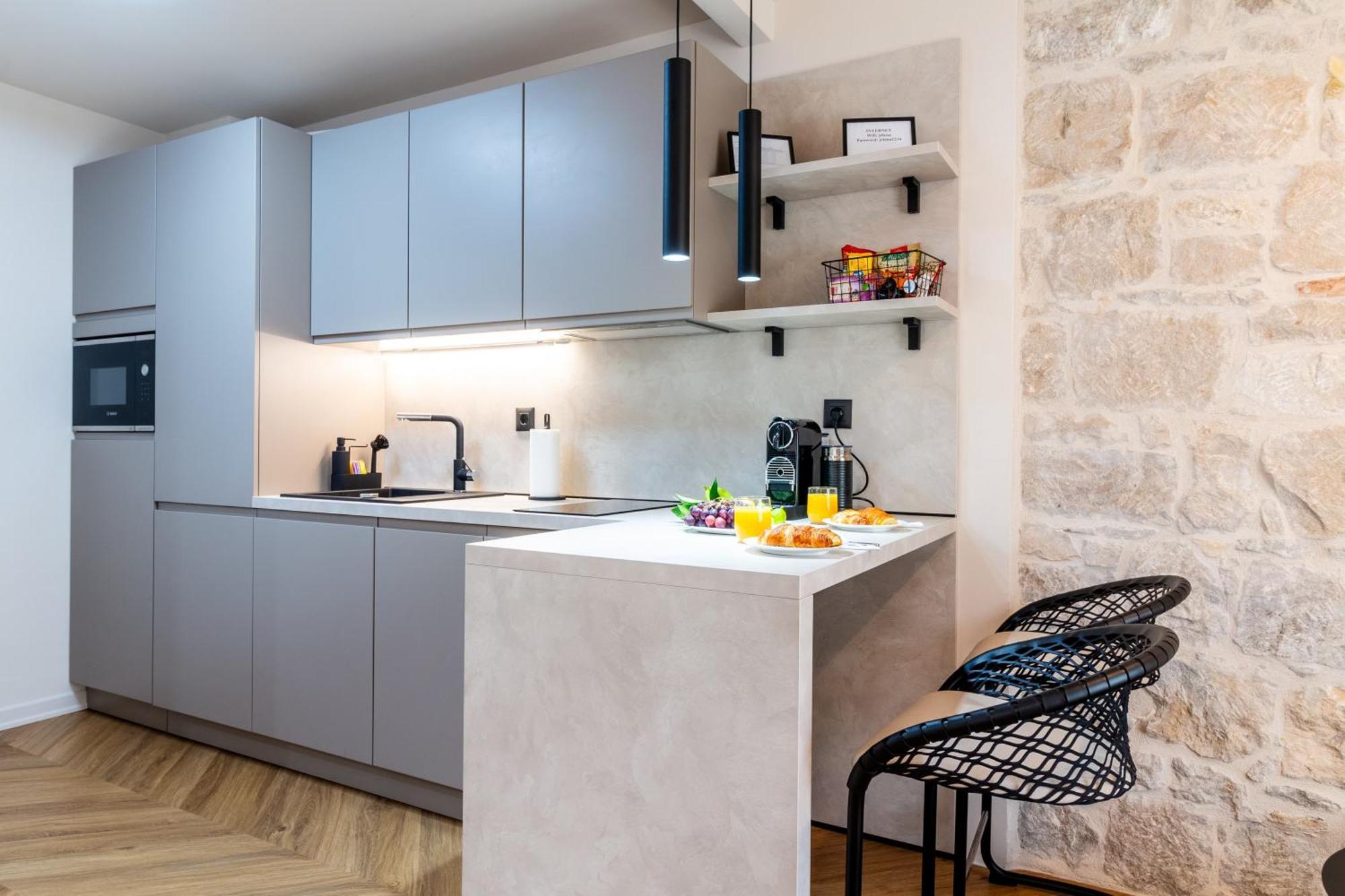 Apartment Centre In Stone House Split Zewnętrze zdjęcie